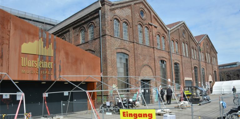 Der Großteil der Dortmunder Erstimpfungen ist im Impfzentrum auf dem Phoenix-West-Gelände verabreicht worden.