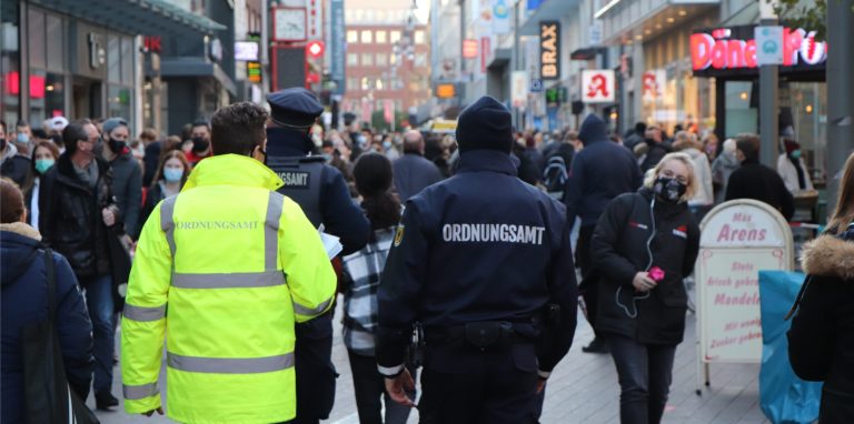 Ordnungsamt auf dem Westenhellweg in Dortmund