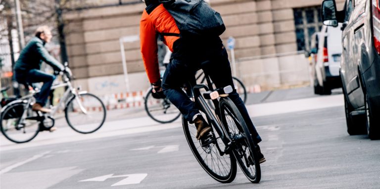 Immer mehr Menschen steigen in den letzten Monaten auf das Fahrrad. Das macht sich bei den Fachgeschäften in Lünen bemerkbar. Räder sind ausverkauft, Ersatzteile schwer zu bekommen.