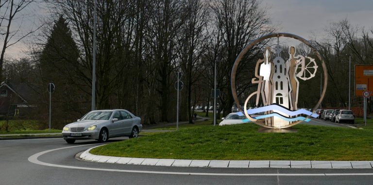 Eine bis zu 4 Meter hohe Skulptur soll auf dem Kreisverkehr an der Münsterstraße/Ecke Becklohhof entstehen.
