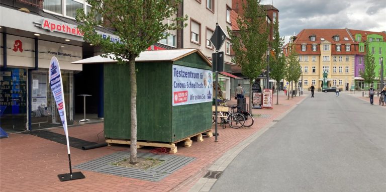 An der Münsterstraße hat die Altstadt Apotheke in Lünen ein neues Schnelltestzentrum eröffnet.