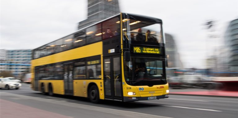 Mit den Videos aus seinem Berufsalltag ist „Herr Busfahrer“ zu einer Marke geworden. (Symbolbild)