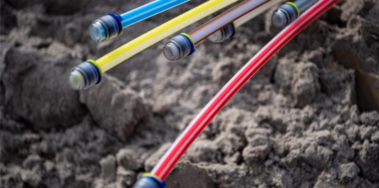 In einem Fröndenberger Stadtteil kommt es zu einem Ausbau des Breitband-Netzes und der Verlegung von Glasfaserkabeln.