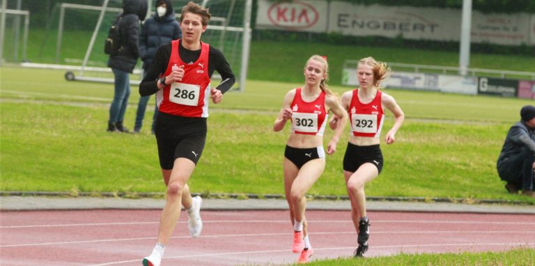 Ida Lefering und Marie Gövert zeigten starke Leistungen bei der Läufergala in Pfungstadt.