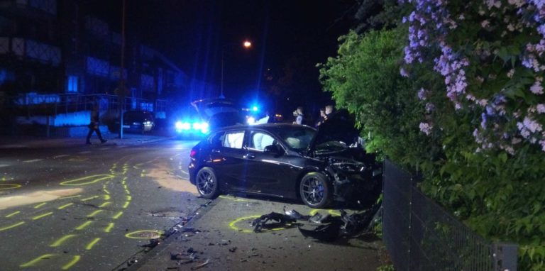 Auf der Borker Straße in Lünen ereignete sich ein schwerer Abbiegeunfall. Die Polizei ermittelt die Ursache.