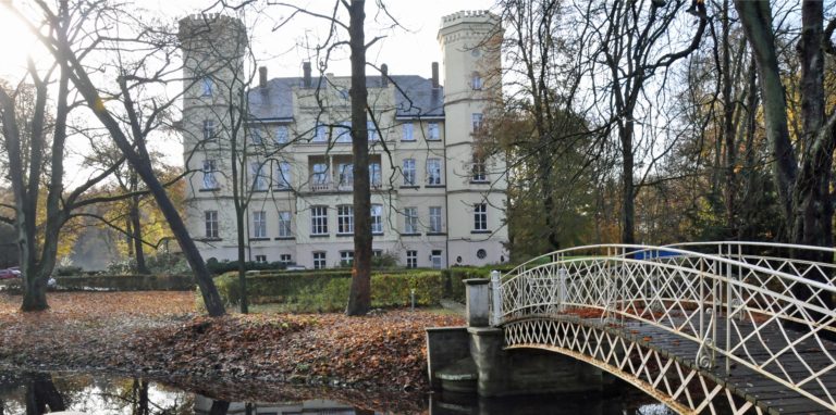 Im Umfeld des Schloss Schwansbell gibt es schöne Laufstrecken.