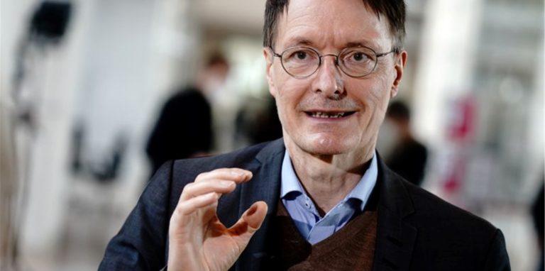 SPD-Gesundheitsexperte Karl Lauterbach glaubt trotz Corona-Pandemie an einen relativ entspannten Sommer.