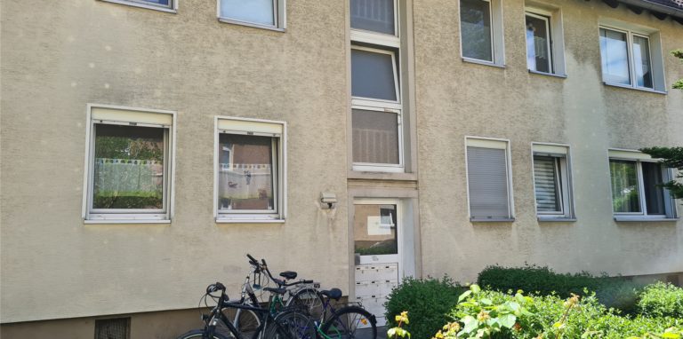 Das Ehepaar Hasso wohnt mit seinen vier Kindern in dem Mehrfamilienhaus an der Düppelstraße in Lünen-Süd.