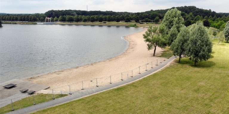 Wenn am Samstag (12.6.) die Inzidenz bei 1 liegt, könnte der Zaun um den Horstmarer See ab Montag abgebaut werden. Das kündigte die Stadt Lünen an.