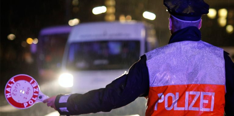 Bei einer Polizeikontrolle wurde bei einem Fröndenberger ein hoher Alkoholwert festgestellt.