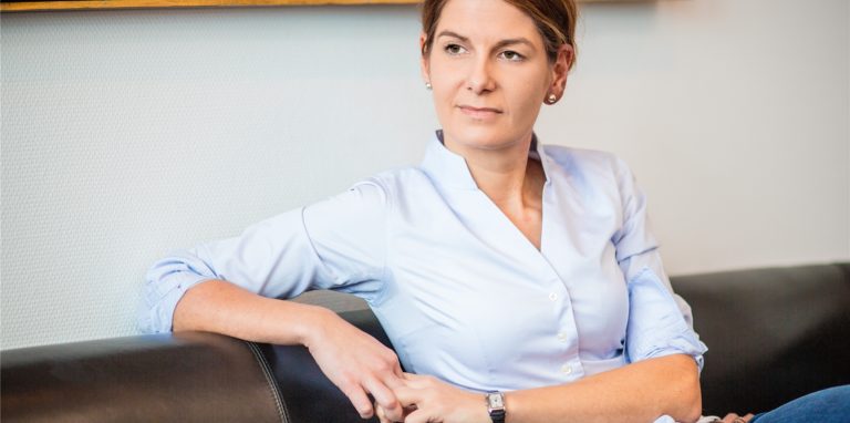 Die frühere Bild-Chefredakteurin und anschließende Geschäftsführerin des Nachrichtensenders n-tv und Chefredakteurin der RTL-Zentralredaktion, Tanit Koch, wird Wahlkampfberaterin des CDU-Vorsitzenden und Unions-Kanzlerkandidaten Laschet.