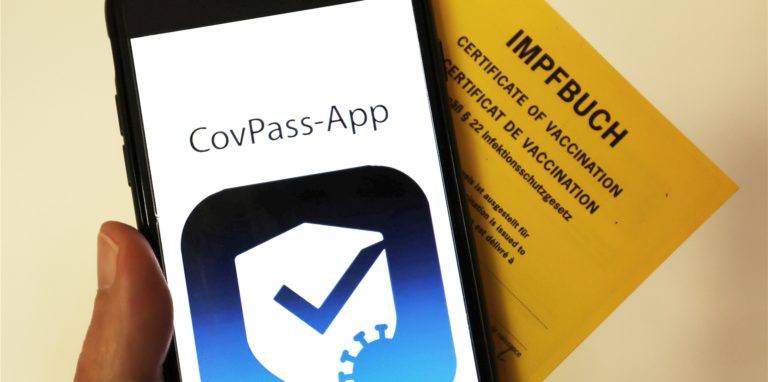 Der digitale Corona-Impfpass in Deutschland soll an diesem Donnerstag an den Start gehen.