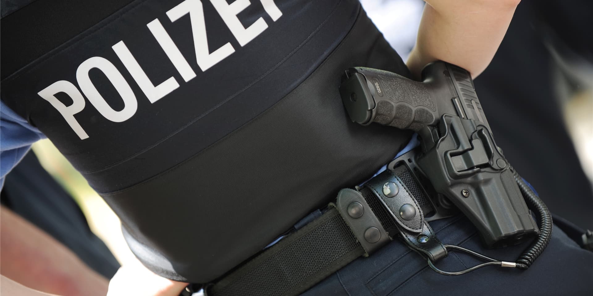 Nach einer mutmaßlichen Entführung in Meckenheim bei Bonn sucht die Polizei weiter nach einer vermissten Mutter und ihrem dreijährigen Sohn. (Symbolbild)