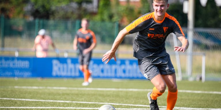 Der Werner SC mit Jannis Vertgewall hat sein erstes Testspiel festgelegt.