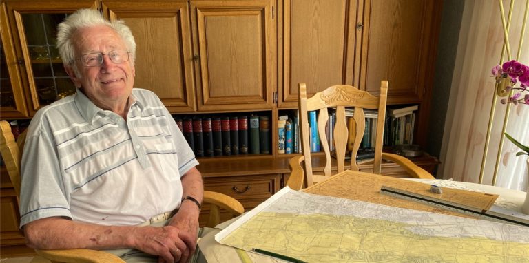 Manfred Smulka hat Jahrzehnte als Ingenieur gearbeitet und sich dabei auch um die Lippe und die Entwässerung in der Stadt Werne gekümmert.
