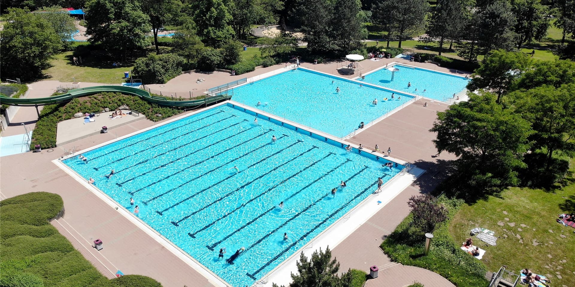 1000 Besucherinnen und Besucher dürfen bei einer Inzidenz unter 35 in das Freibad am Cappenberger See.