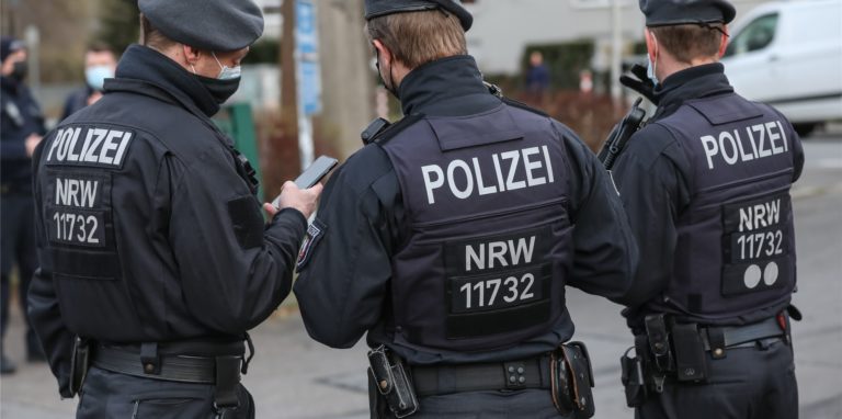 Mehr Überwachung führt nicht automatisch zu mehr Sicherheit, meint unser Autor. Und widerspricht damit seinem Kollegen.
