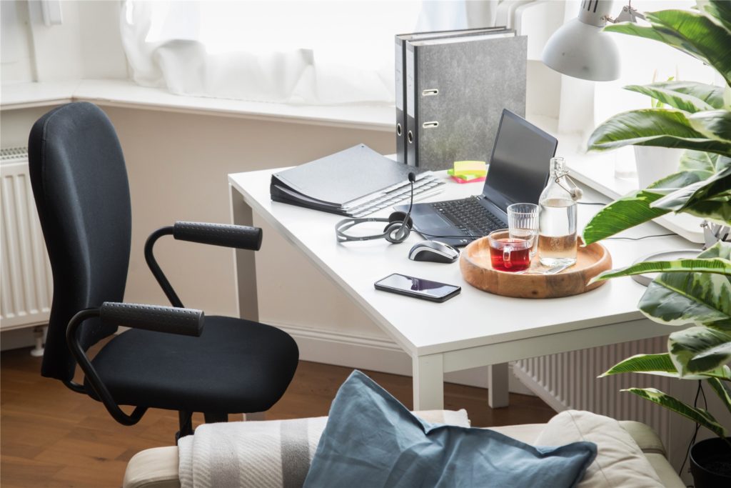 title attribut Werden wir mehr im Home Office arbeiten oder kehren wir dauerhaft zurück ins Büro?