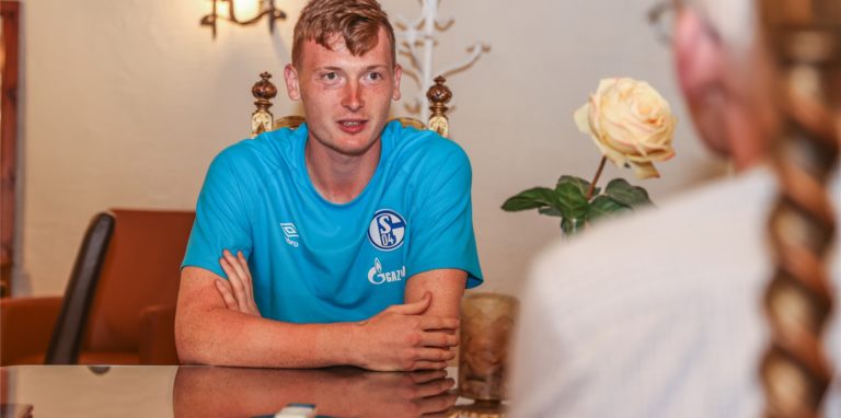 Markus Schubert hat eine Saison mit Höhen und Tiefen erlebt. Nach seiner Rückkehr aus Frankfurt will er Schalkes Nummer eins werden.