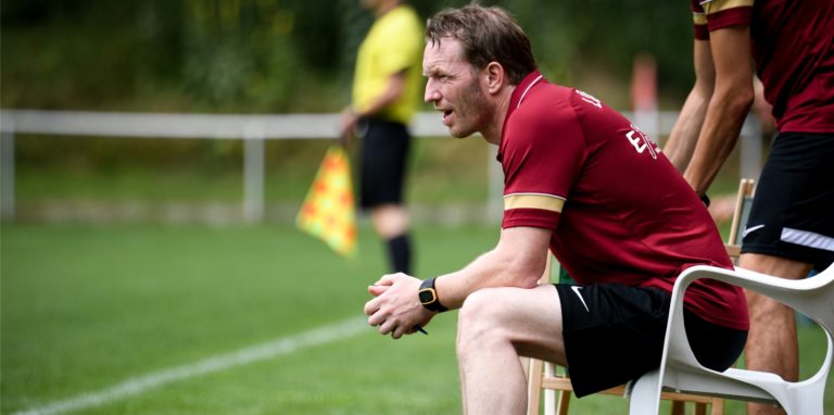 LSV-Trainer Axel Schmeing wird in den nächsten Wochen auf einen seiner Neuzugänge verzichten müssen.