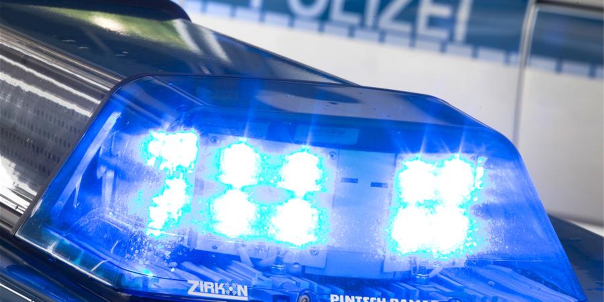Blaulicht auf einem Polizeiauto