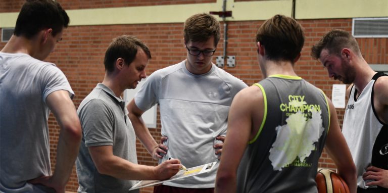 Christoph Henke und den LippeBaskets steht ein straffes Programm bevor.