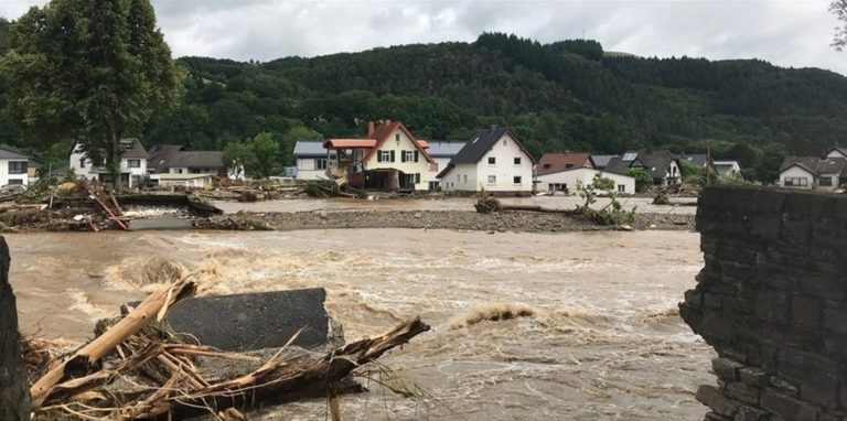 Das Dorf Insul an der Ahr ist von der Flutkatastrophe schwer getroffen worden. Der Lüner Willi Scharbaum startet zusätzlich die Aktion „Menschen helfen Menschen“.