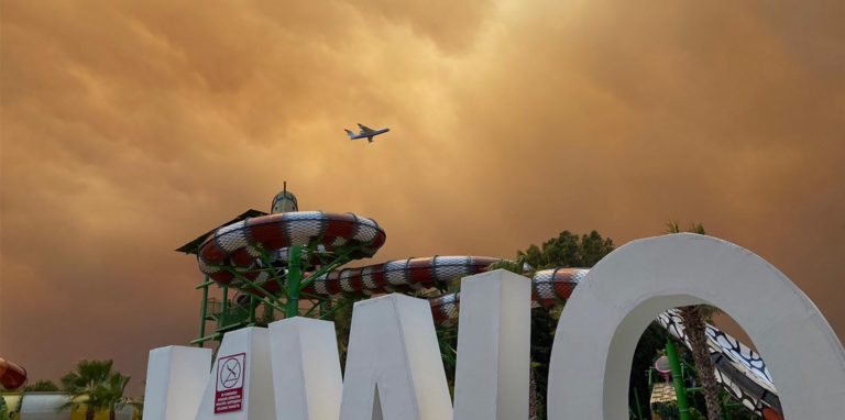 Von den Bränden betroffen ist zum Beispiel die türkische Urlaubsregion Antalya.