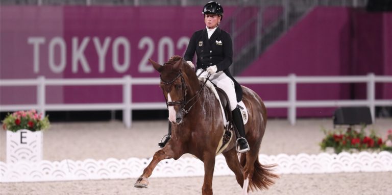 Isabell Werth holte mit der Dressur-Mannschaft Gold. Einen kurzfristigen Effekt auf die Reitsportbasis wird dieser Erfolg nicht haben, meinen die Schwerter Reit-Experten.