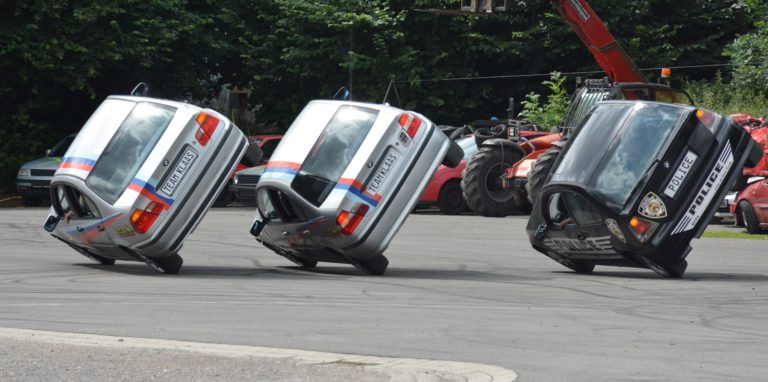 Spektakulär: Bei einer Stunt-Show gab es am Wochenende nicht nur fliegende Monstertrucks.