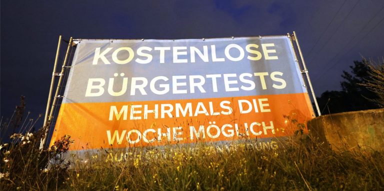 Bürgertests könnten ab Oktober kostenpflichtig werden. Darüber entscheiden die Bundeskanzlerin und die Ministerpräsidenten.