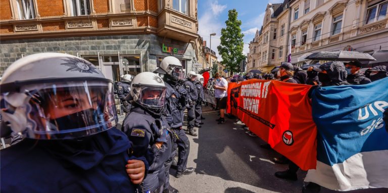 Die Polizei war mit vielen Kräften bei der Demonstration im Einsatz.
