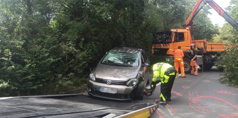 Ein Autofahrer aus Werne überschlug sich am Dienstag mit seinem Pkw auf dem Hansaring.