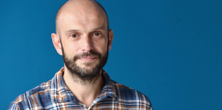 Marco Bülow (Die Partei) will bei der Bundestagswahl erneut eines der zwei Dortmunder Direktmandate gewinnen. Im Wahlkreis tritt er auch gegen SPD-Kandidat Jens Peick an.