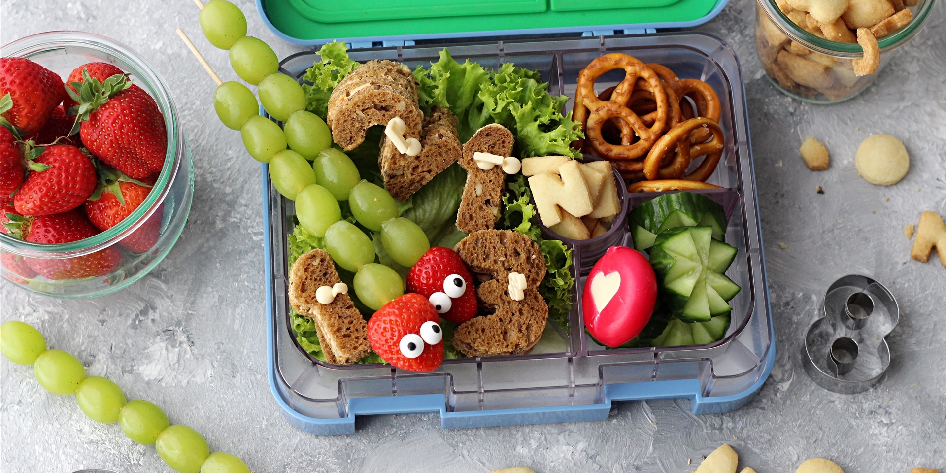 Mit einer bunten Mischung aus Leckereien in der Brotdose freuen sich Schulkinder auf die Pausen und einen Zwischensnack.