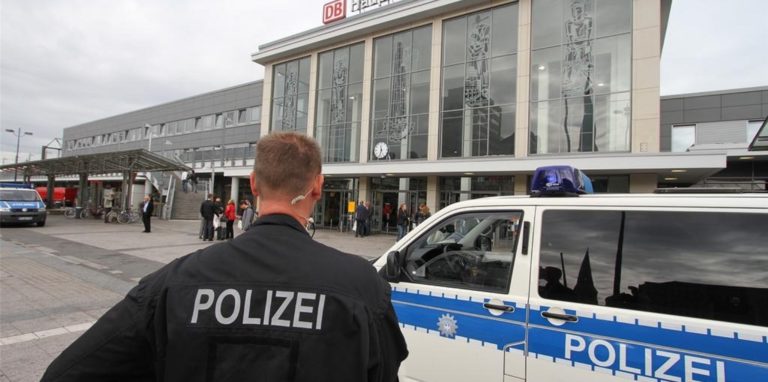 Die Schlägerei-Opfer schalteten die Bundespolizei am Hauptbahnhof Dortmund ein, die die Täter ermitteln konnte.