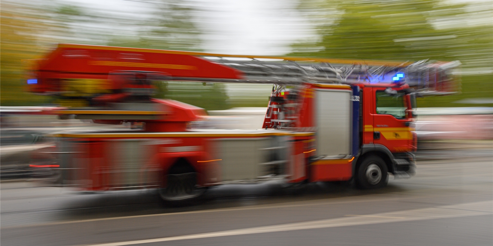 Die Feuerwehr Bergkamen rückte am Montagabend zur Leibnizstraße aus (Symbolbild).