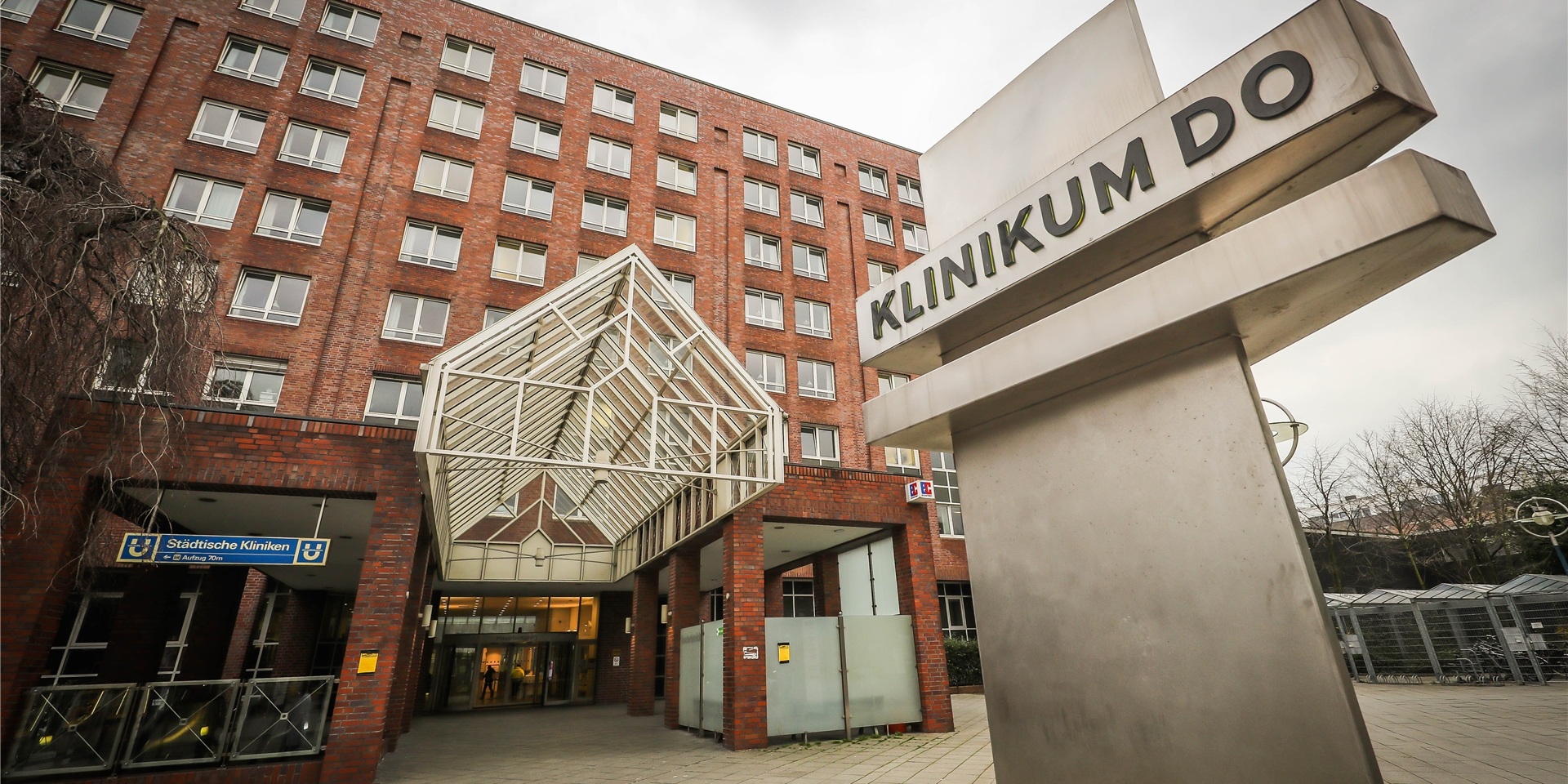Eingang des Klinikum Dortmund