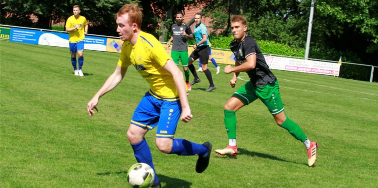 Der SV Herbern um Patrick Sobbe startet an diesem Sonntag auch endlich in die Saison.