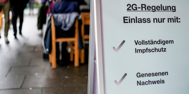 NRW-Bürgermeister wie Dortmunds OB Thomas Westphal haben mit ihrer Forderung die 2G-Regel im Bundesland einzuführen, eine Diskussion ins Rollen gebracht.