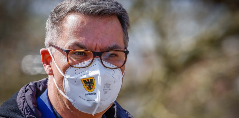 Dortmunds Oberbürgermeister Thomas Westphal und seine Kollegen und Kolleginnen aus anderen Städten haben das Land aufgefordert die 2G-Regel einzuführen.
