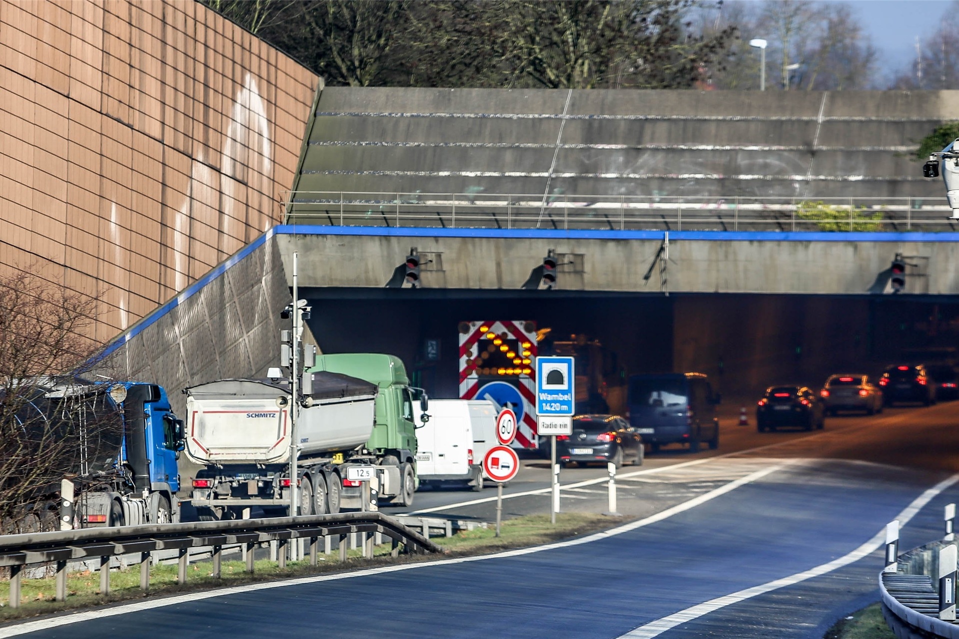 Im Tunnel Wambel hat sich am Mittwochmorgen ein Unfall ereignet. (Symbolbild)