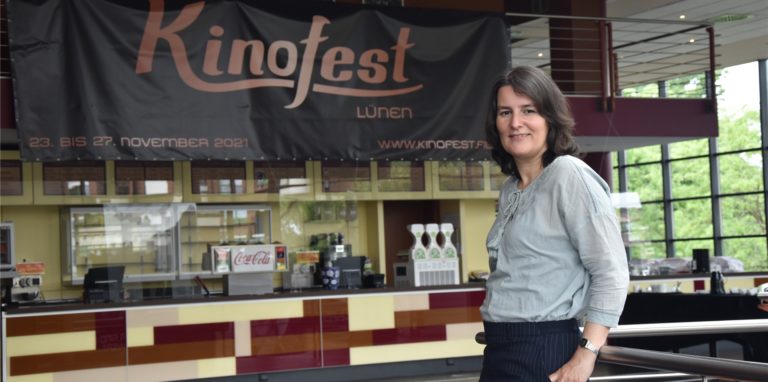 Sonja Hofmann ist die neue künstlerische Leiterin des Kinofestes. Sie startet – wegen der Pandemie – mit einem kleineren Festival, will aber dennoch namhafte Schauspieler nach Lünen holen.
