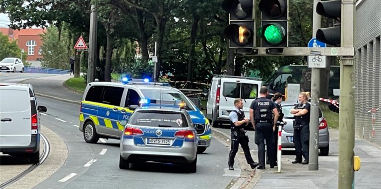 Am Samstagnachmittag wurde die Polizei wegen einer Schlägerei zur Rheinischen Straße gerufen.