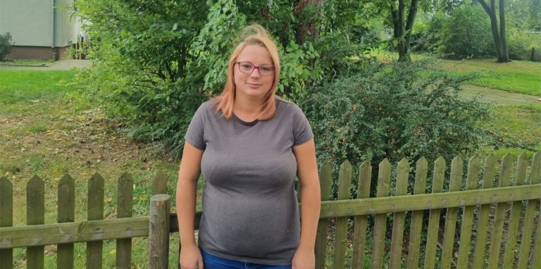 Die hochschwangere, alleinerziehende Mutter Kim Schimanski ist vom St.-Marien-Hospital enttäuscht: „Es kann doch nicht sein, dass Leute, die keine Betreuung für ihr Kind haben, im Notfall nicht behandelt werden.“