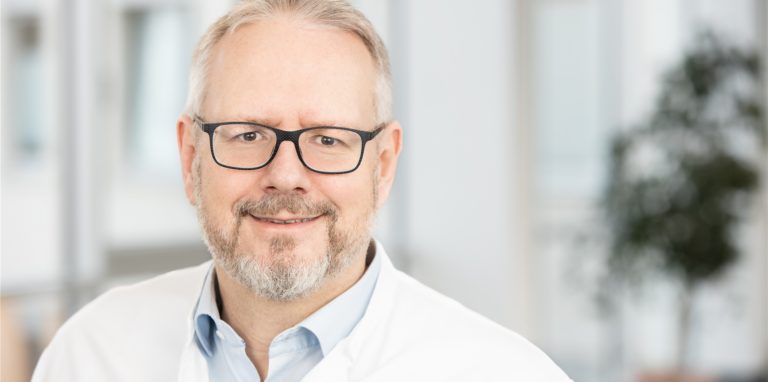 Wie man sich gegen Grippe-Viren und andere Infekte schützt, das weiß Dr. Marcus Rottmann. Er ist Ärztlicher Leiter des Kamener Hellmig-Krankenhauses.