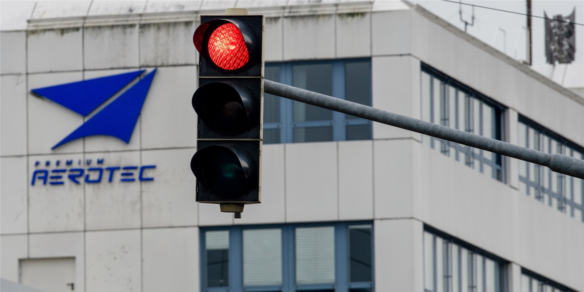 Für wen die Ampel auf „Rot“ stand, wäre für die Klärung der Schuldfrage bei einem Unfall gut zu wissen. Eben diese Frage brachte nun einen Lkw-Fahrer aus Lünen vor Gericht.