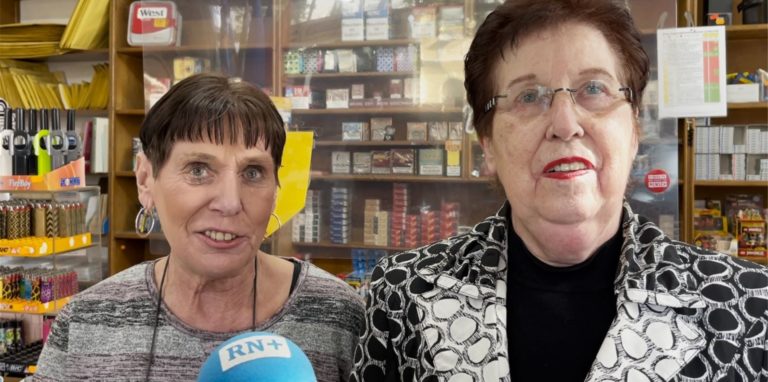 Inge Kehlau und Mechthild Kemper haben die Welt nicht verstanden, als Mechthild Kemper die Kündigung für ihr Geschäft im Neuen Graben zugeschickt bekommen hat.