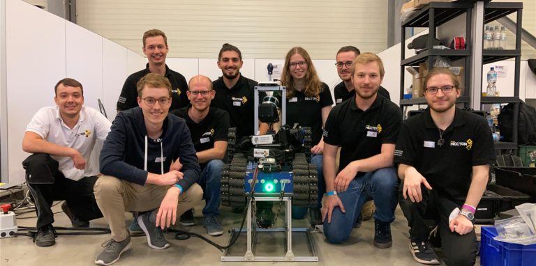 Das Team Hector der TU Darmstadt nimmt mit seinem Roboter „Asterix“ am Robo-Cup Teil. Ihre Spezialität: Autonomie – also das eigenständige Agieren des Roboters ohne menschliche Steuerung.