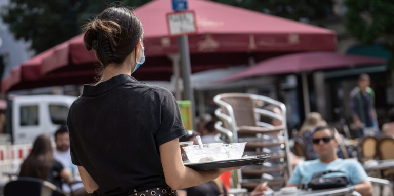 Die Corona-Krise hat ihre Spuren in der Gastronomie hinterlassen.